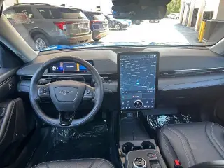 Ford Mustang Mach-E 2023 AWD Premium 4dr SUV