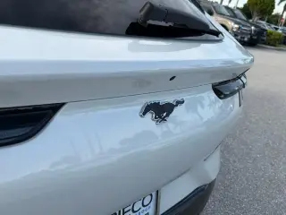 Ford Mustang Mach-E 2023 Premium 4dr SUV