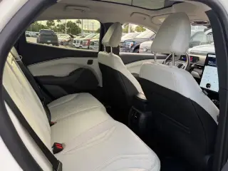 Ford Mustang Mach-E 2023 Premium 4dr SUV