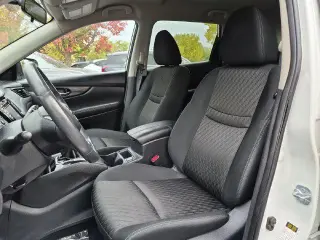 Nissan Rogue 2017 AWD SV 4dr Crossover