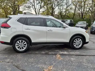 Nissan Rogue 2017 AWD SV 4dr Crossover