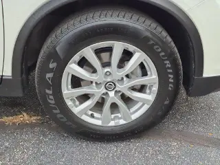 Nissan Rogue 2017 AWD SV 4dr Crossover