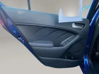 Kia Forte 2018 LX 4dr Sedán 6A