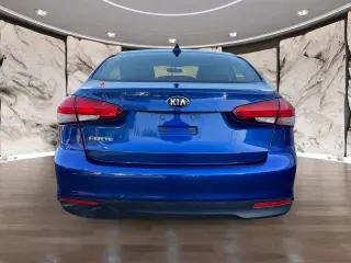 Kia Forte 2018 LX 4dr Sedán 6A