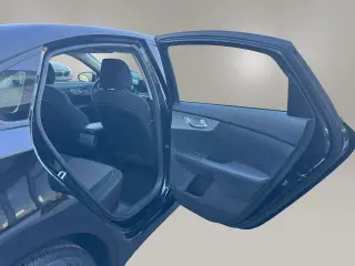 Forte Kia 2023 LXS sedán 4 puertas