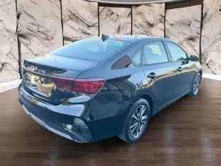 Forte Kia 2023 LXS sedán 4 puertas