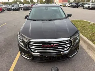 GMC Terrain 2024 AWD SLT 4 puertas SUV