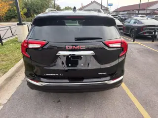 GMC Terrain 2024 AWD SLT 4 puertas SUV