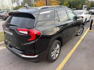 GMC Terrain 2024 AWD SLT 4 puertas SUV