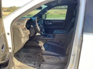 Chevrolet Suburban 2023 4x4 LT 4dr SUV