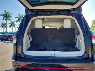 Lincoln Navigator 2024 4x4 Black Label 4dr SUV