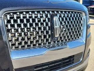 Lincoln Navigator 2024 4x4 Black Label 4dr SUV