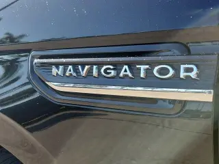 Lincoln Navigator 2024 4x4 Black Label 4dr SUV