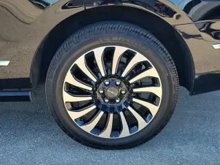 Lincoln Navigator 2024 4x4 Black Label 4dr SUV