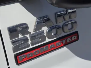 Furgón de carga Ram ProMaster 2016 2500 159 WB 3dr techo alto