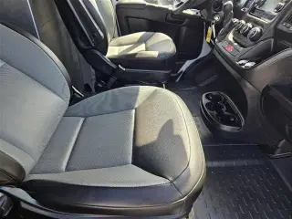 Furgón de carga Ram ProMaster 2016 2500 159 WB 3dr techo alto