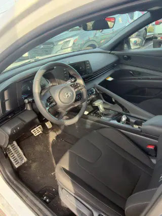 Hyundai ELANTRA 2026 SEL Sport Premium Sedán 4 puertas