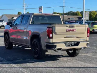 GMC Sierra 1500 2022 4x4 Elevation 4dr Crew Cab 5.8 ft. SB