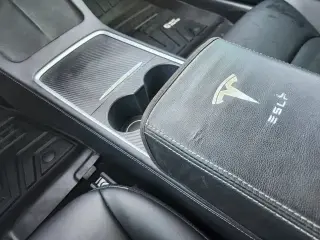 Tesla Model 3 2022 AWD Performance 4dr Sedán