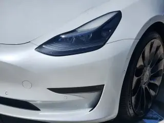 Tesla Model 3 2022 AWD Performance 4dr Sedán