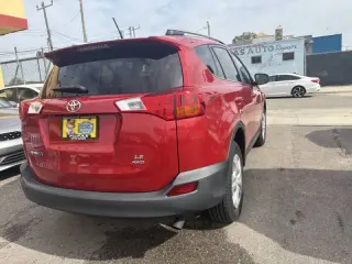 Toyota RAV4 del año 2015