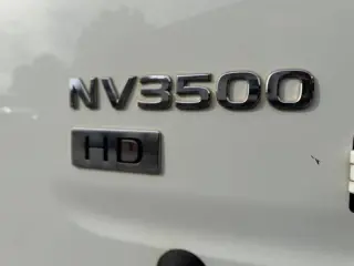 Nissan NV 2016