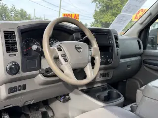Nissan NV 2016