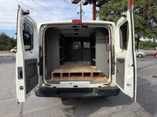 Nissan NV 2016