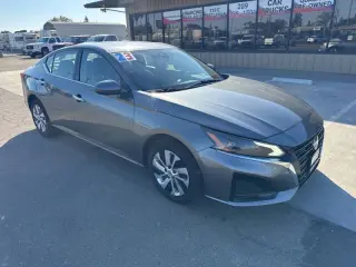Nissan Altima del 2023