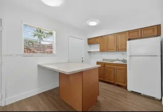 2 habitaciones y 1 baño