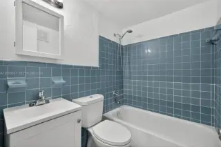 2 habitaciones y 1 baño