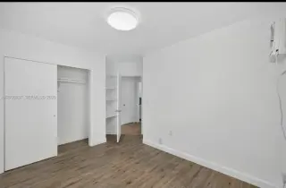 2 habitaciones y 1 baño
