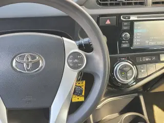 Toyota Prius c 2015 One 4dr Hatchback