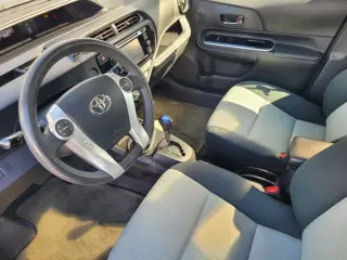 Toyota Prius c 2015 One 4dr Hatchback
