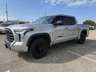 Toyota Tundra 2024 4x4 SR5 4dr CrewMax Cab Pickup SB