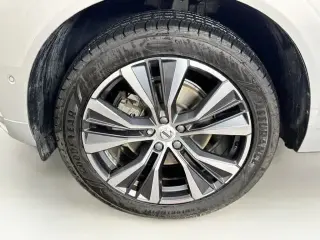 Volvo XC60 2022 B5 Momentum 4dr SUV