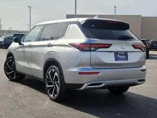 Mitsubishi Outlander PHEV 2023 AWD SE 4dr SUV