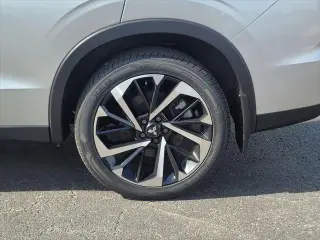 Mitsubishi Outlander PHEV 2023 AWD SE 4dr SUV