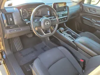 Nissan Pathfinder 2024 SV 4dr SUV