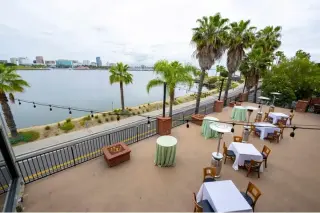 Salón de Fiestas y Eventos en Long Beach | The Reef