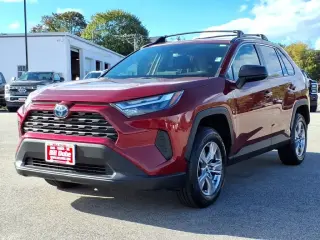 Toyota RAV4 Híbrido 2024 AWD LE 4dr SUV