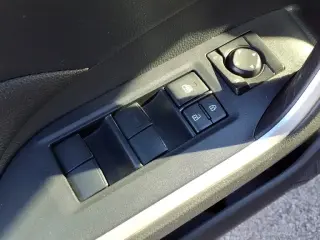 Toyota RAV4 Híbrido 2024 AWD LE 4dr SUV
