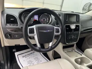 Chrysler Town and Country 2014 Touring-L 4dr Mini-Van