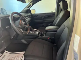 Chevrolet Colorado 2024 4x4 Trail Boss 4dr Crew Cab 5 ft. SB
