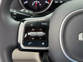 Kia Carnival 2024 LX 4dr Mini-Van
