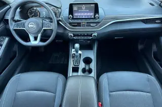 Nissan Altima 2025 2.5 SV 4dr Sedán
