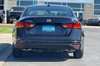 Nissan Altima 2025 2.5 SV 4dr Sedán