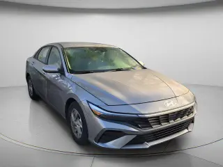 Hyundai ELANTRA 2024 SE 4puertas Sedán