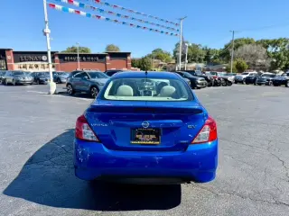 2016 Nissan VERSA