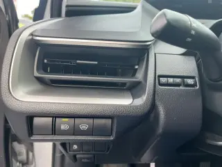 2024 TOYOTA PRIUS
